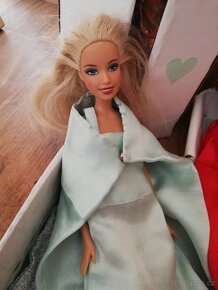 hraný velký set panenek Barbie + Ken + děti - 6