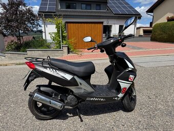 Skutr Motorro Polly 50 - 6