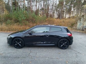 Volkswagen Scirocco R 265PS rok 2012, manuál - 6