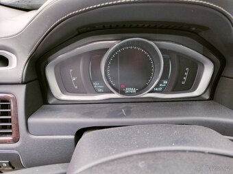 Volvo V70III INSCRIPTION T6 242kw - Náhradní díly - 6