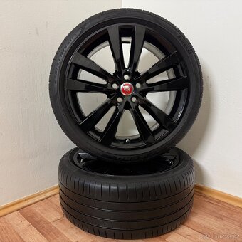 DVOUROZMĚRNÁ JAGUAR XE 5x108 R19+LETNÍ PNEU 6mm - 6