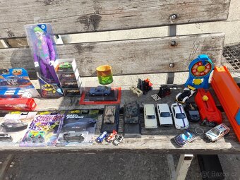 Hot weels pres 320ks - 6