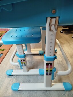 Rostoucí stůl a židle - 6