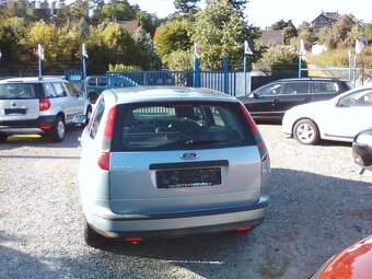 Ford Focus, 1.6i 16V combi, 4x kola navíc - 6