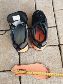 Trekové botasky Adidas vel.28 - 6