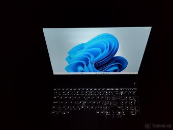 podsvícený Dell 5591,Nvidia,i7-6core-4,3GHz,512Gb M.2,Top - 6