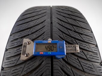 Ford Kuga - 17" alu kola - Zimní pneu - 6