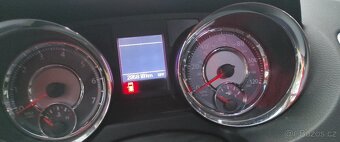 Chrysler Town Country 3,6 Penta DVD 2011 - 6
