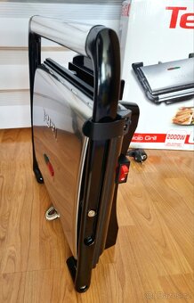 Kontaktní gril Tefal GC241D - 6