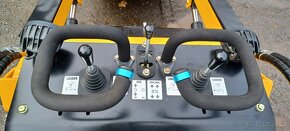 Mini nakladač pásový BG323T - 6