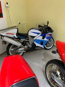 Suzuki TL 1000 R - 6