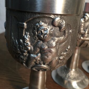 cínové číše zbobené poháry masivní 2 kg cínu TOP stav - 6