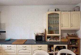 Krásná velká venkovská kuchyně se spotřebiči,5825 - 6