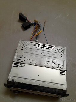 Sony CDX - GT20 - 6