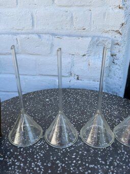 Laboratorni sklo - 6