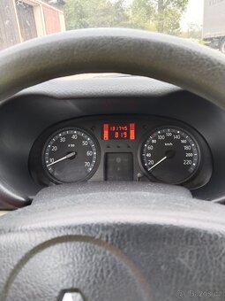 Prodám Renault Clio 1, 2 benzín r.v.2006 - 6