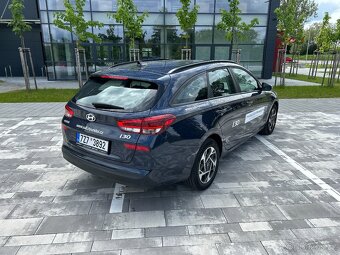 Hyundai i30 kombi 1.5 103kW DCT SMART 2025 - 6
