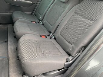 Peugeot 5008 2.0 HDi , 110 kW nafta, 2012 - 6