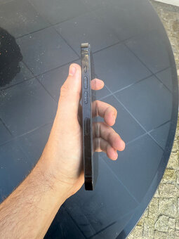 iPhone 14 Pro (128 GB) - Vesmírná černá - 6