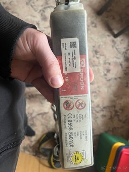 Postroj pro vyskove prace s tlumicem padu - 6