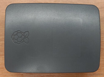 Raspberry Pi 3 Model B v1.2 - krabicka - zdroj - 8GB SD - 6