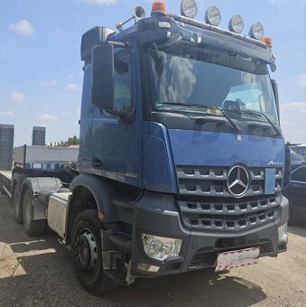 Tahač návěsů Mercedes Benz 26510 - 6