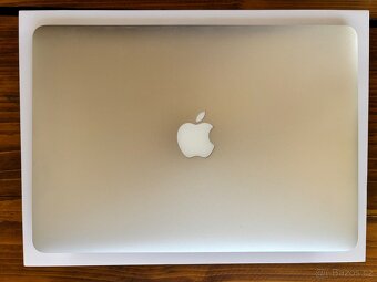 Apple MacBook Air 13” 4GB 128GB - 6