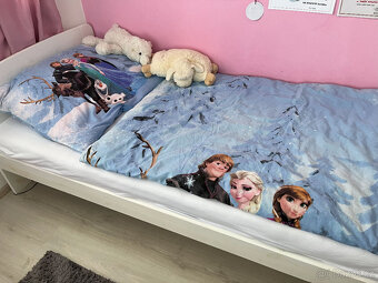 Velmi pěkný nábytek do dívčího pokoje - 6