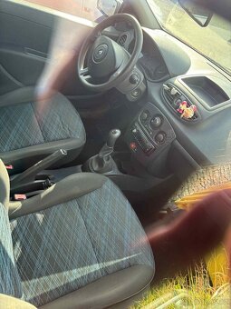 Renault Clio - 6