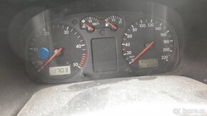 Volkswagen Caravelle - 6