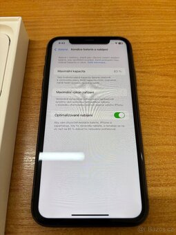 Apple iPhone 11 - 64GB Černý - 6