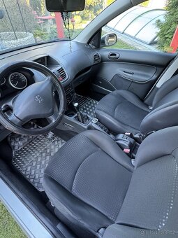 Prodám Peugeot 1.4 HDi, rv. 2009 50kW - 6