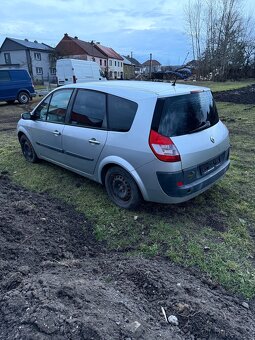 Renault Megane Scenic - 6