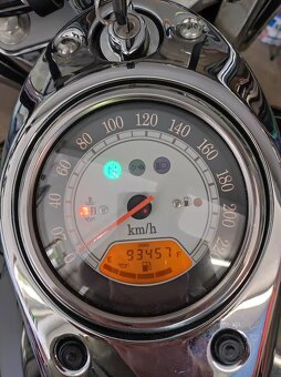 KAWASAKI VN 1600 CLASSIC TOURER - 6