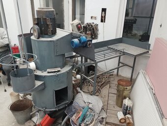 Stroj na výrobu briket ze slámy - 6