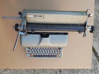 Psací stroj Zeta - 6