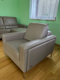 Kožená pohovka a křeslo - 6