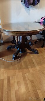Jídelní stůl - 6
