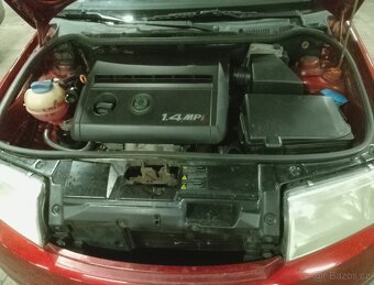 Škoda Fabia  sedan  2004 1.4.50 Kw TK 7 měsíc 2027 - 6