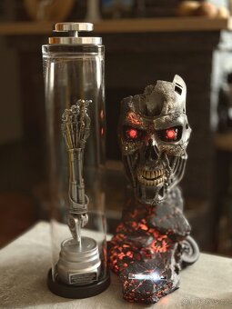 Terminator 2: Judgment Day - Endoskeleton Arm 1:2 Sideshow - 6