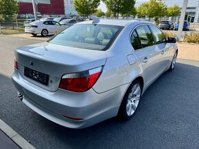 BMW e60 530i MANUÁL XENONY KůŽE PDC - 6