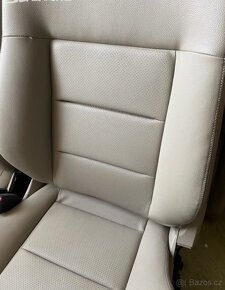 Mercedes Benz Interiér W212 - 6