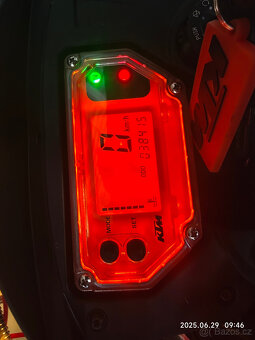 KTM 950 SM - 6