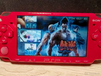 PlayStation PSP 2000 Red - 6