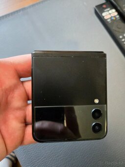 Z flip 3 - 6