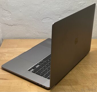 MacBook Pro 16” 2019 CTO/32GB RAM/i7/1TB SSD/ Záruka - 6