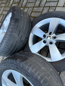 Original Skoda Karoq kola R17 s letnimi pneu - 6