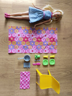 Domeček pro panenky Barbie GXC00 - 6