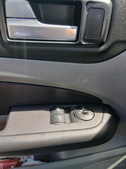 Prodám Ford Focus - 6