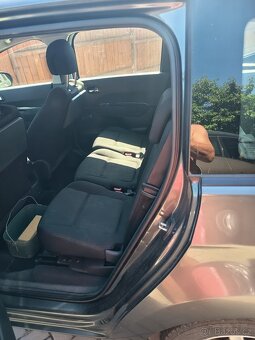 Peugeot 5008 - 6